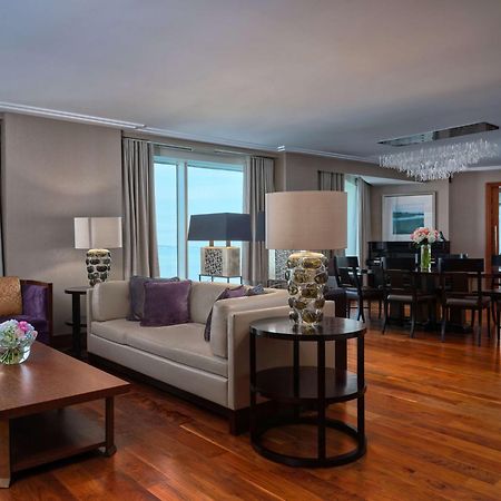โรงแรมฮิลตันบากุ บากู ภายนอก รูปภาพ A suite at the hotel